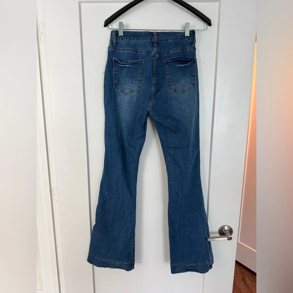 Women's Flare Bell Bottom Jeans - Picture 8 of 8